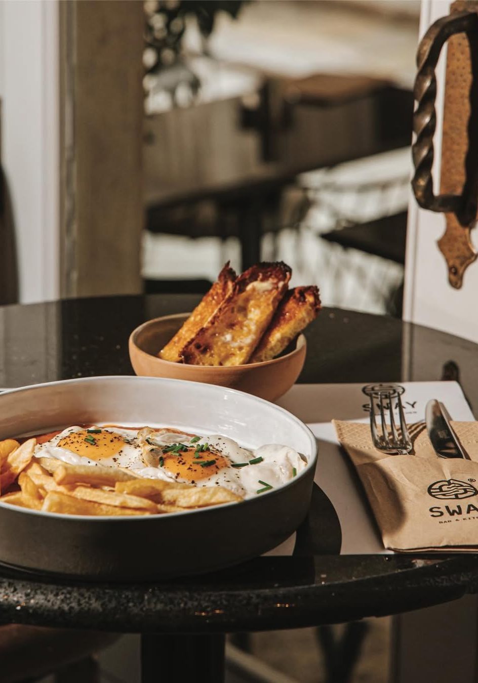 The best conversations happen around the brunch table… #sway #swaycorfu #brunch #food #corfutown #corfu #corfuisland